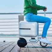 Cảnh báo: Đừng sử dụng vali điện tùy tiện ở Nhật Bản